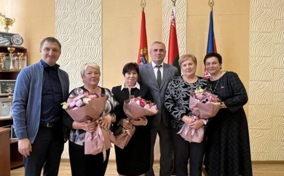 В КУП «Смолевичское ЖКХ» прошла встреча с ветеранами отрасли, приуроченная ко Дню пожилого человека и Дню матери